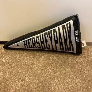 Hersheypark stuffed flag